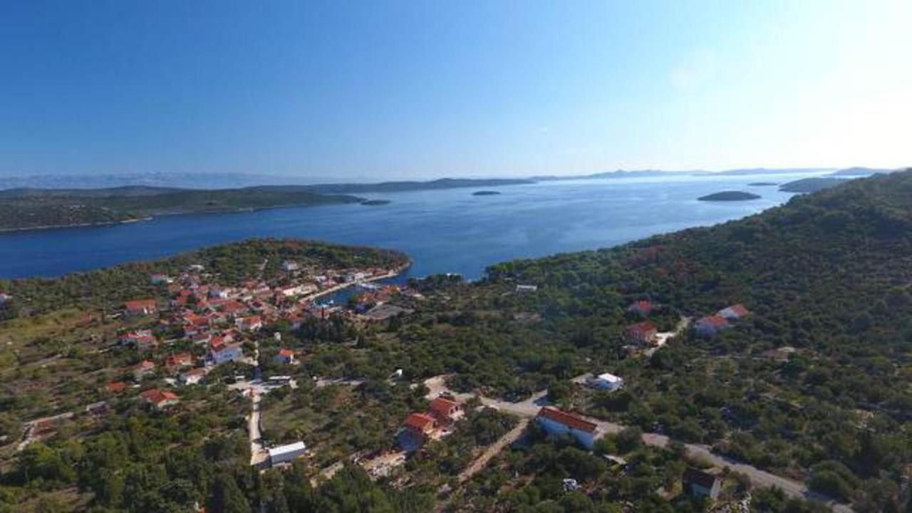 Apartments Irena Božava Εξωτερικό φωτογραφία