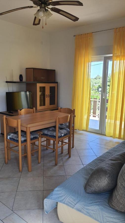 Apartments Irena Božava Εξωτερικό φωτογραφία