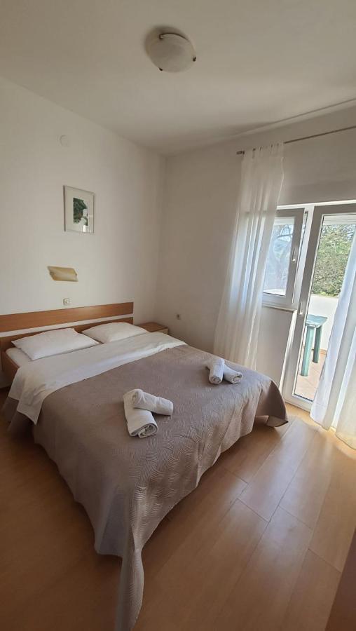 Apartments Irena Božava Εξωτερικό φωτογραφία