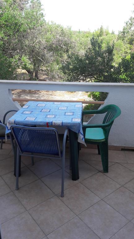 Apartments Irena Božava Εξωτερικό φωτογραφία