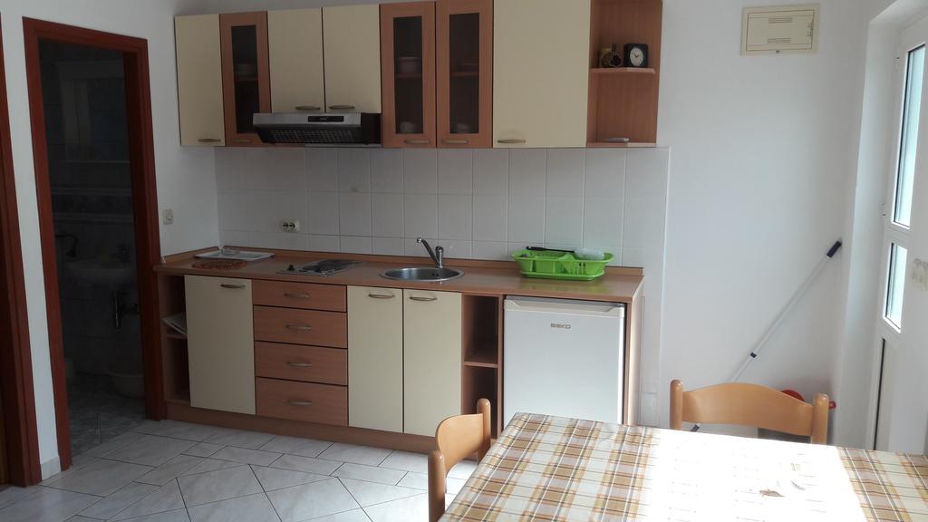 Apartments Irena Božava Εξωτερικό φωτογραφία